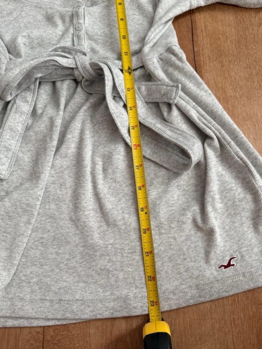 Hollister Gray Ribbed Babydoll Henley Long Sleeve Top Size Small - Picture 4 of 4